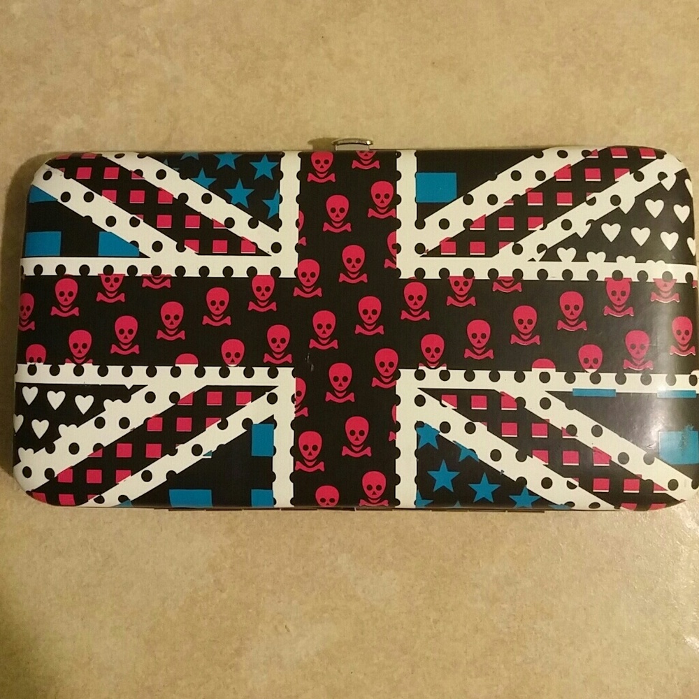 Hinge wallet