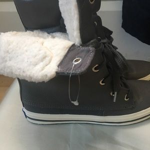 Women’s size 8  KEDS  boots