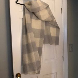 Banana Republic wool scarf