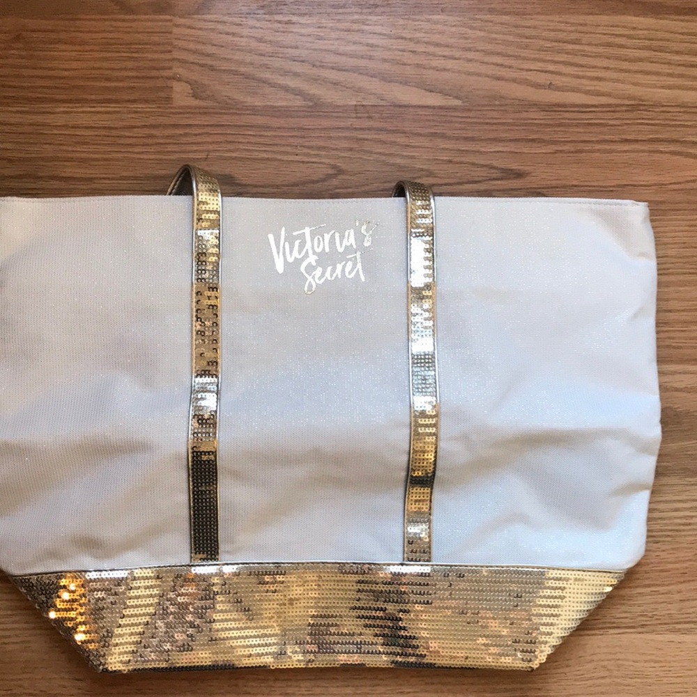 NWT Victoria’s Secret Sequin Tote