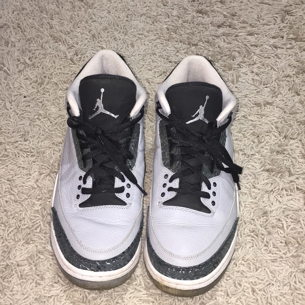 Jordan 3 wolf grays