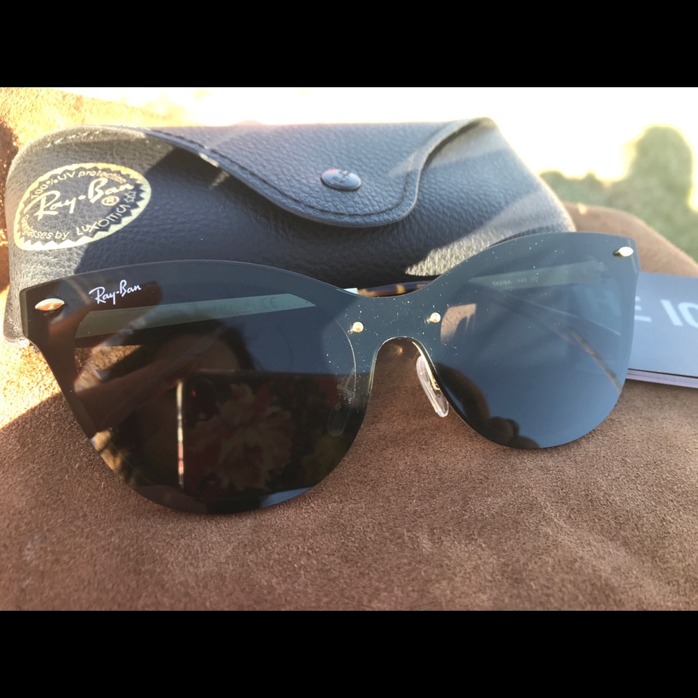 Ray Ban Blaze cat eye sunglasses. Like new!