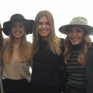 Meet your Posher, Olivia