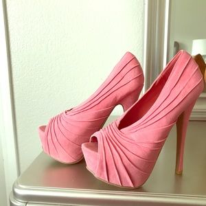 Kiss & Tell Heels-BRAND NEW