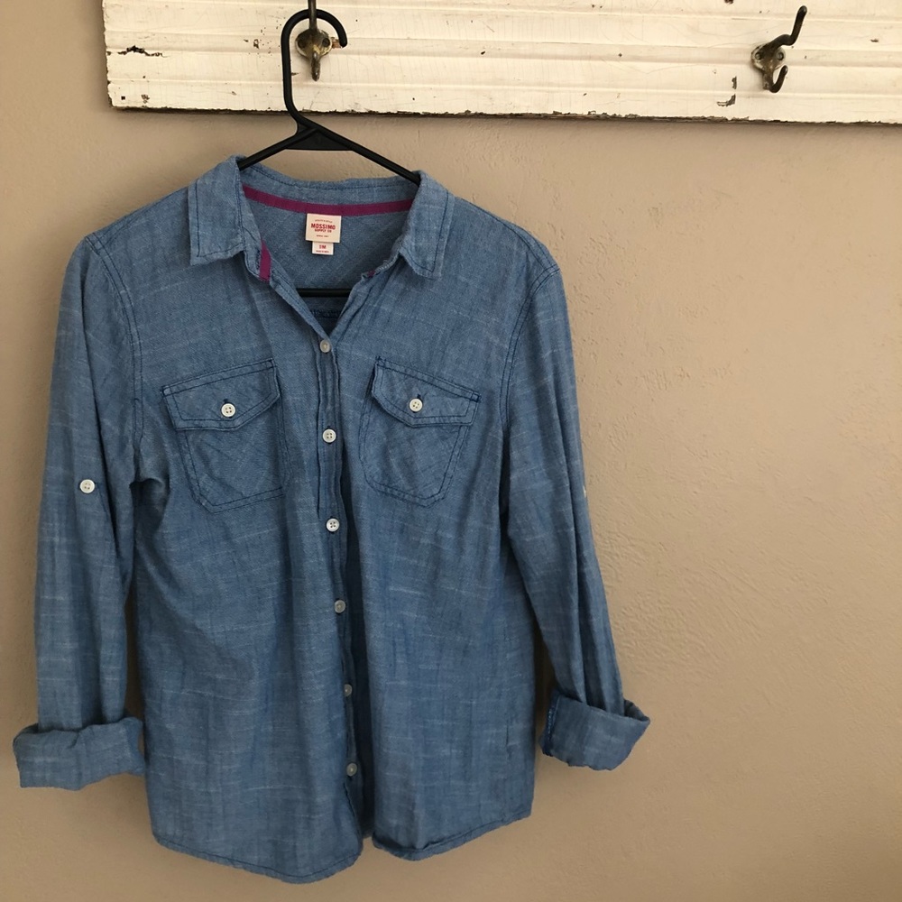 🌼Host Pick🌼Cute chambray button up
