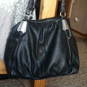 B Majority black purse/bag