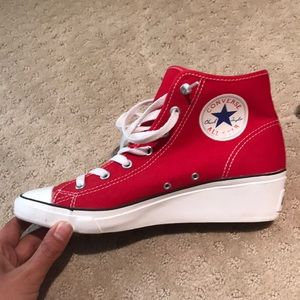 converse wedges red