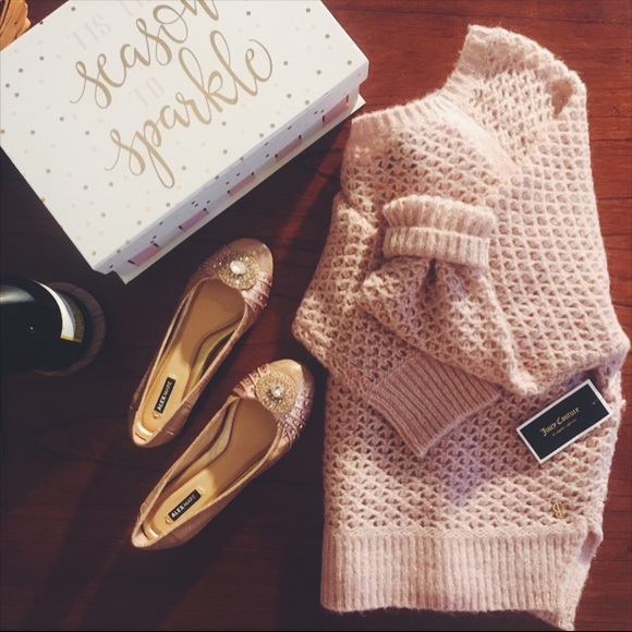 Juicy Couture Sweaters - HP 11/25 Juicy Couture Sweater