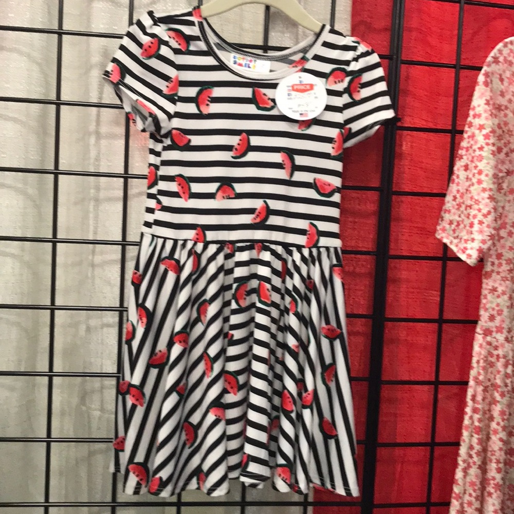 Cap sleeve little girl dress