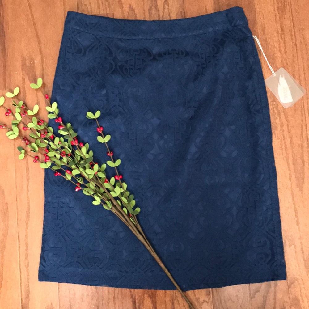 Forever 21 Blue lace pencil skirt
