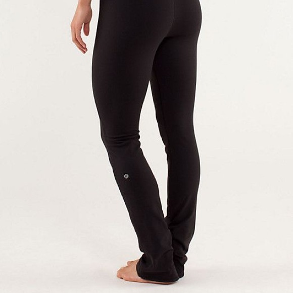slim fit yoga pants