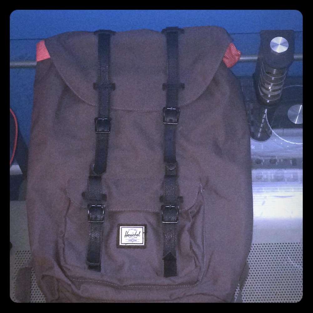 Herschel Little America  backpack