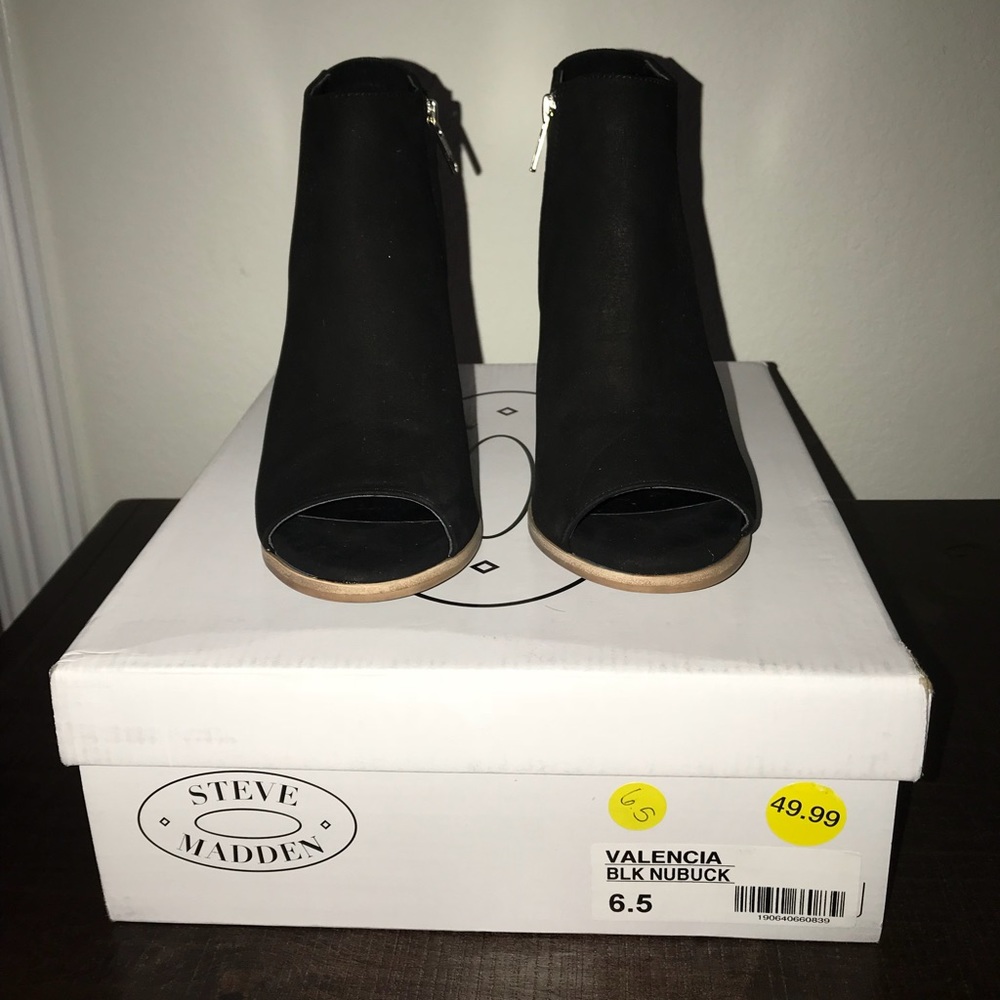 Steve Madden open toe booties