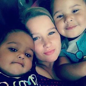 Meet your Posher, Alexis