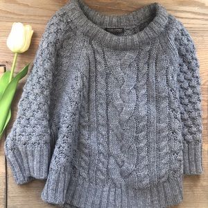 BANANA REPUBLIC Size M-Italian Wool Gray Sweater