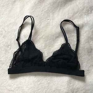 Brandy Melville Lourdes Bralette 💛