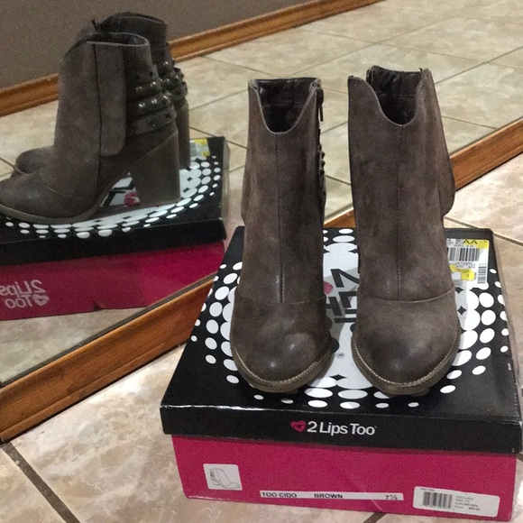 Booties - Picture 3 of 3