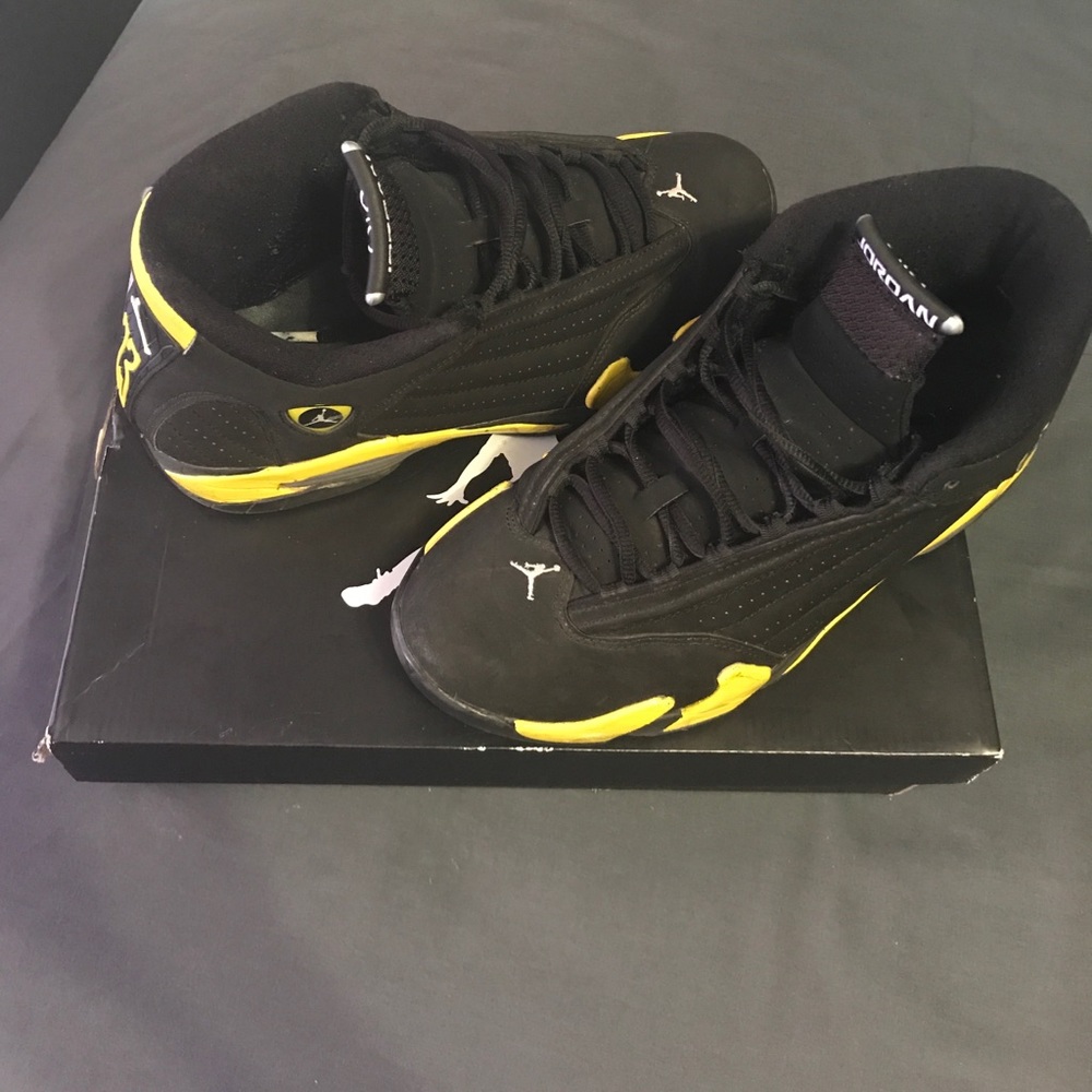 Air Jordan 14 thunders