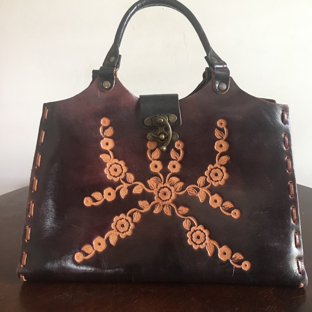 Vintage leather purse