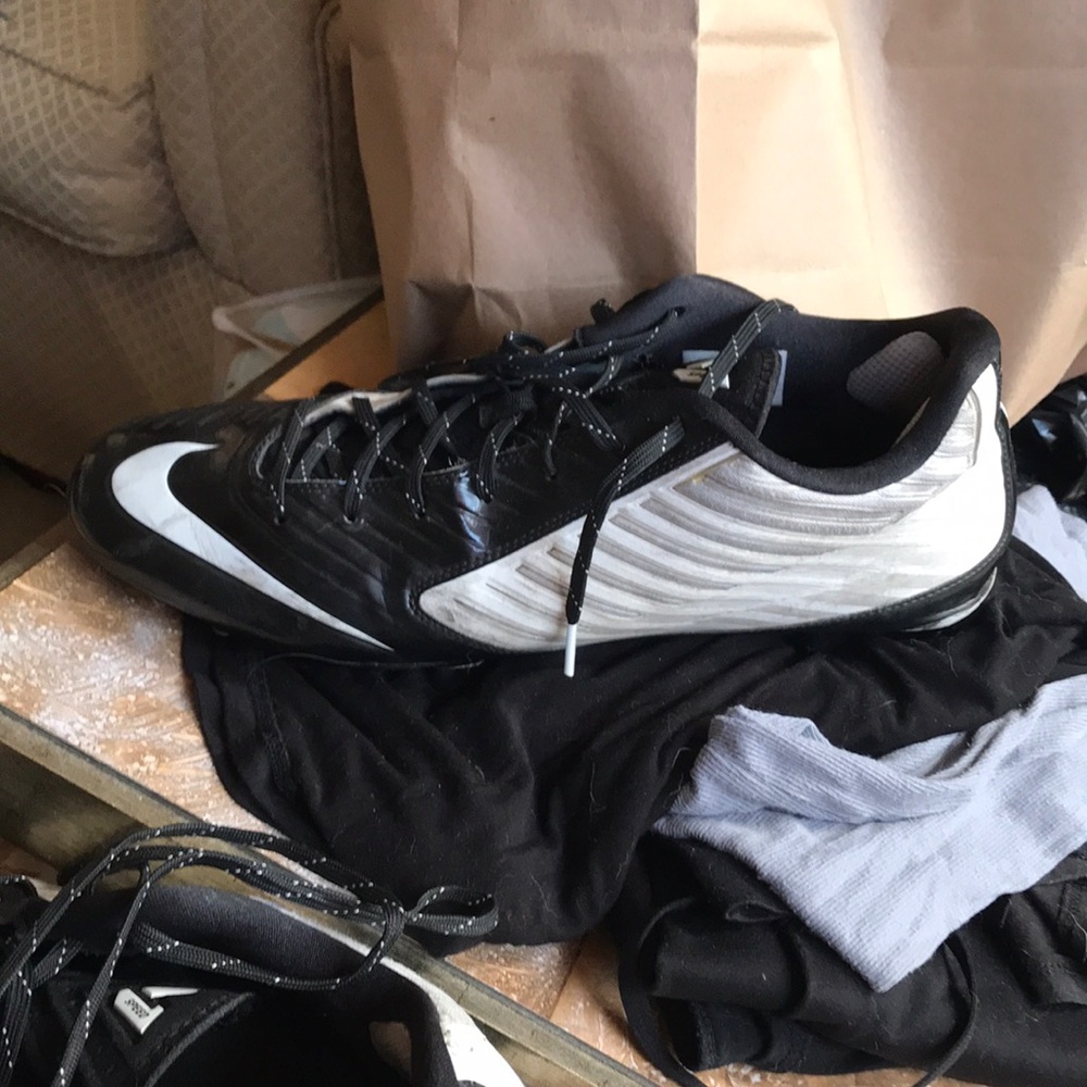 Men’s Nike football cleats