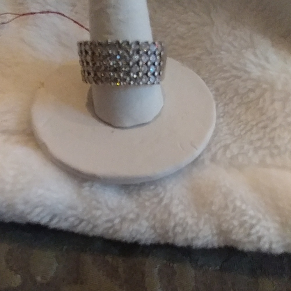 Rhinstone ring - Picture 2 of 3