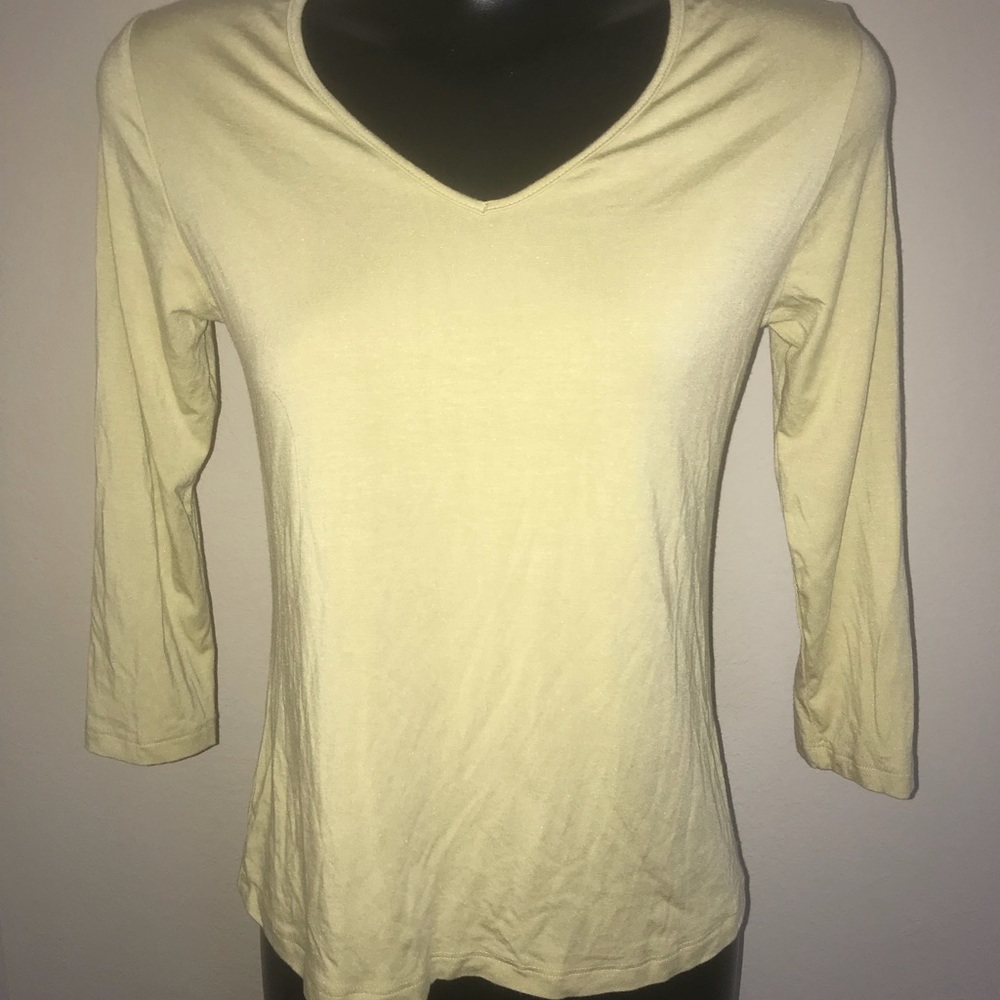Comfy VNeck 3/4 Sleeve Willow Yellow Top