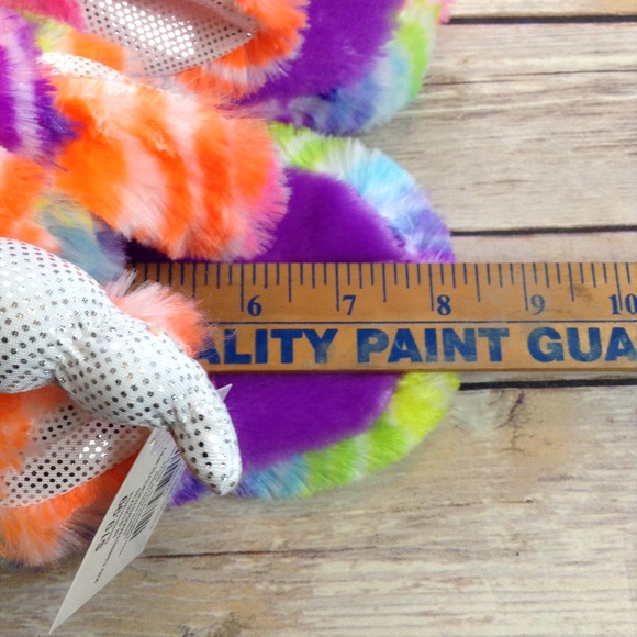 Unicorn houseshoes with rainbow stripes - Picture 4 of 5