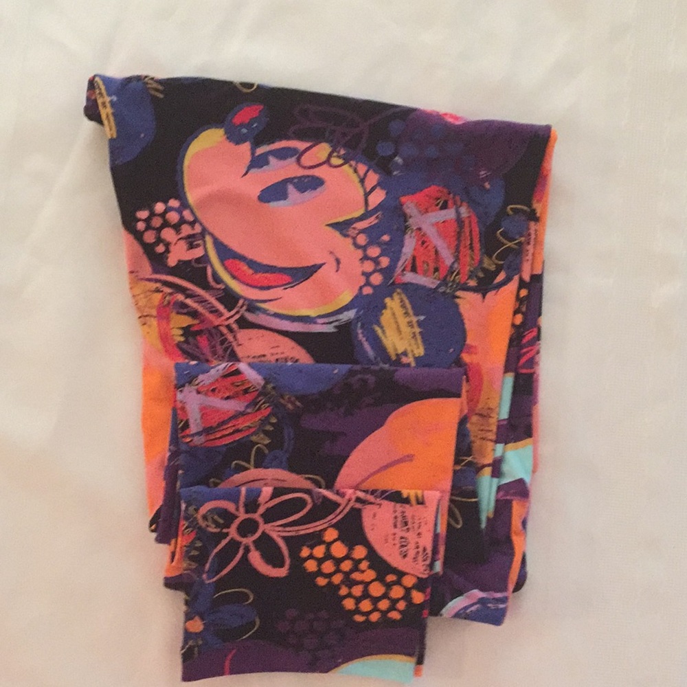 LuLaRoe T/C Leggings in Connection with Disney.