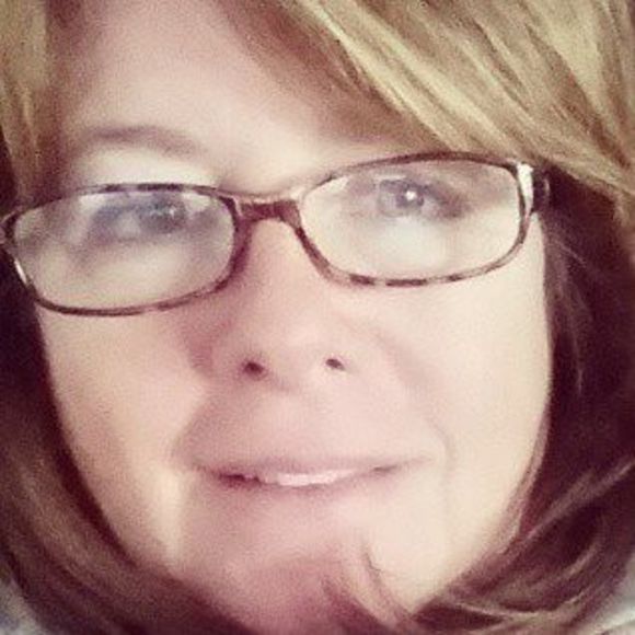 Meet your Posher, Kaye - Picture 1 of 1