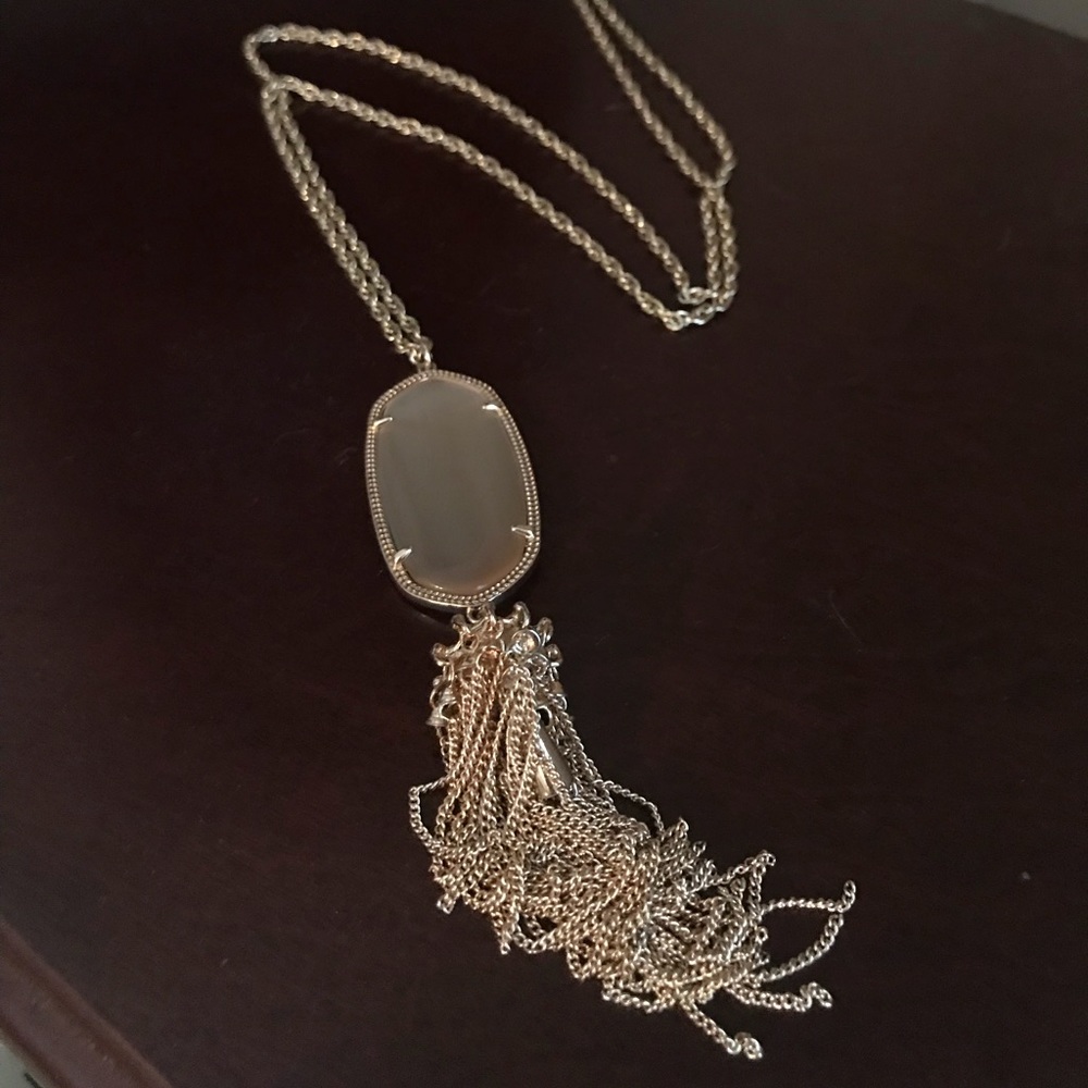 Kendra Scott rose gold Rayne Necklace!