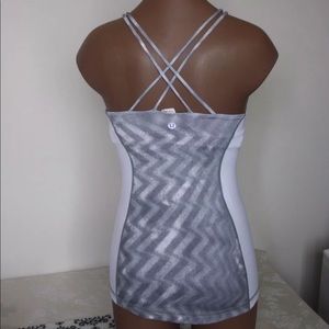 lululemon virtuous tank top