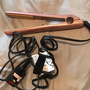 Chi Straightner LIKE BRAND NEW!!!