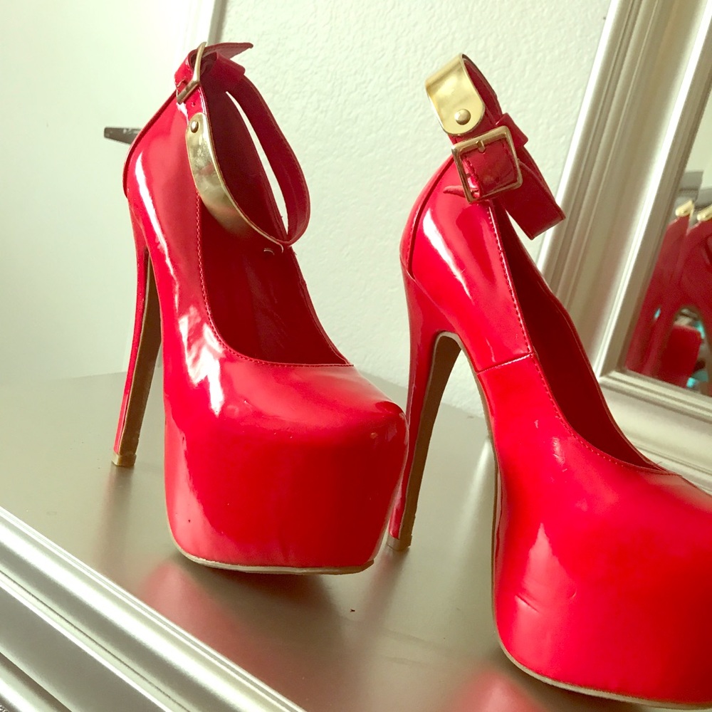 Fire Red Heels🔥