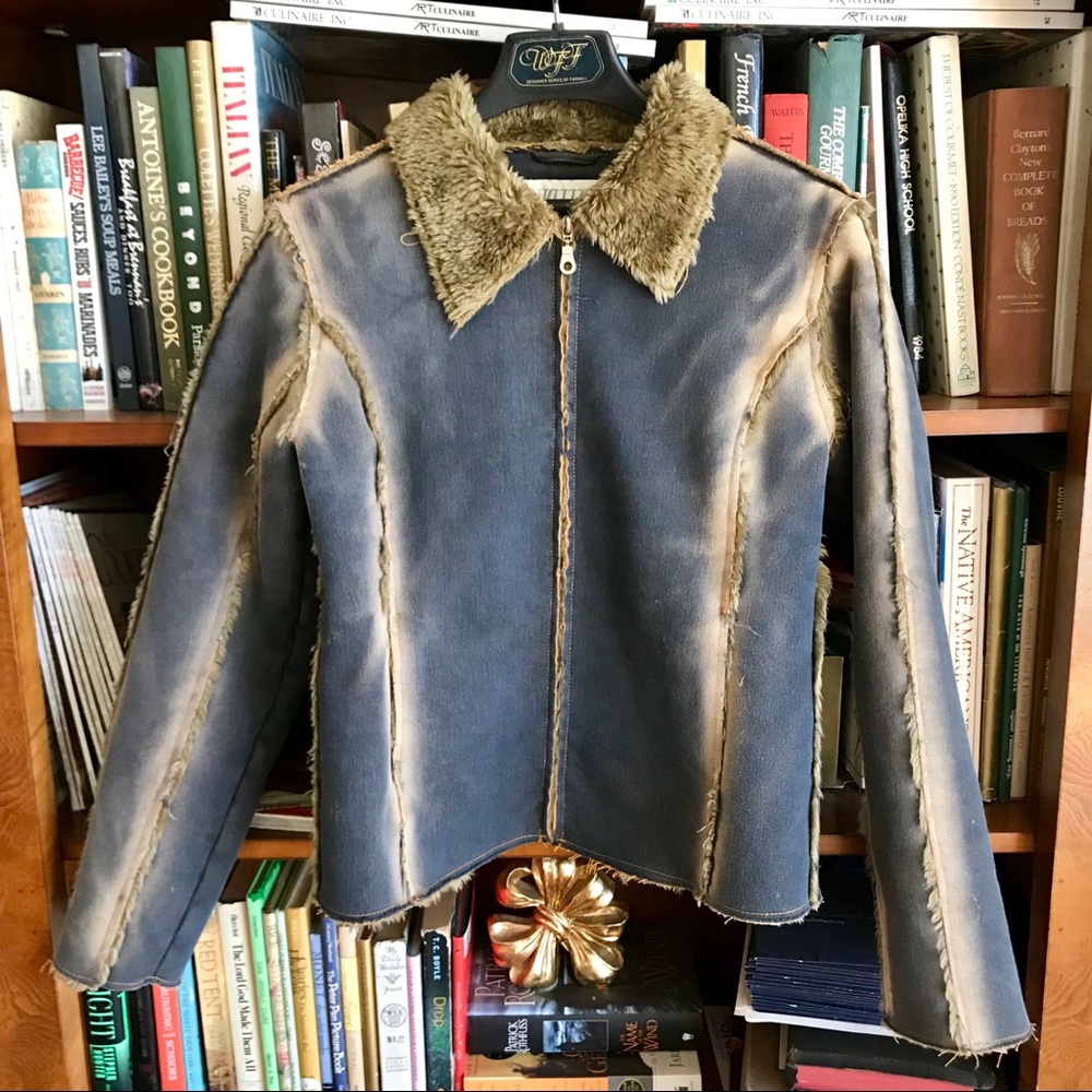 🌟UNIQUE VINTAGE BELLIDNI FAUX FUR JACKET🌟