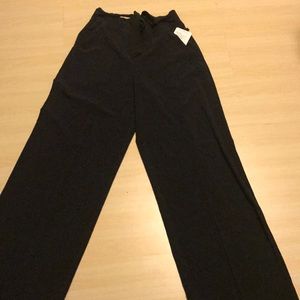 Lululemon Noir pants size 8