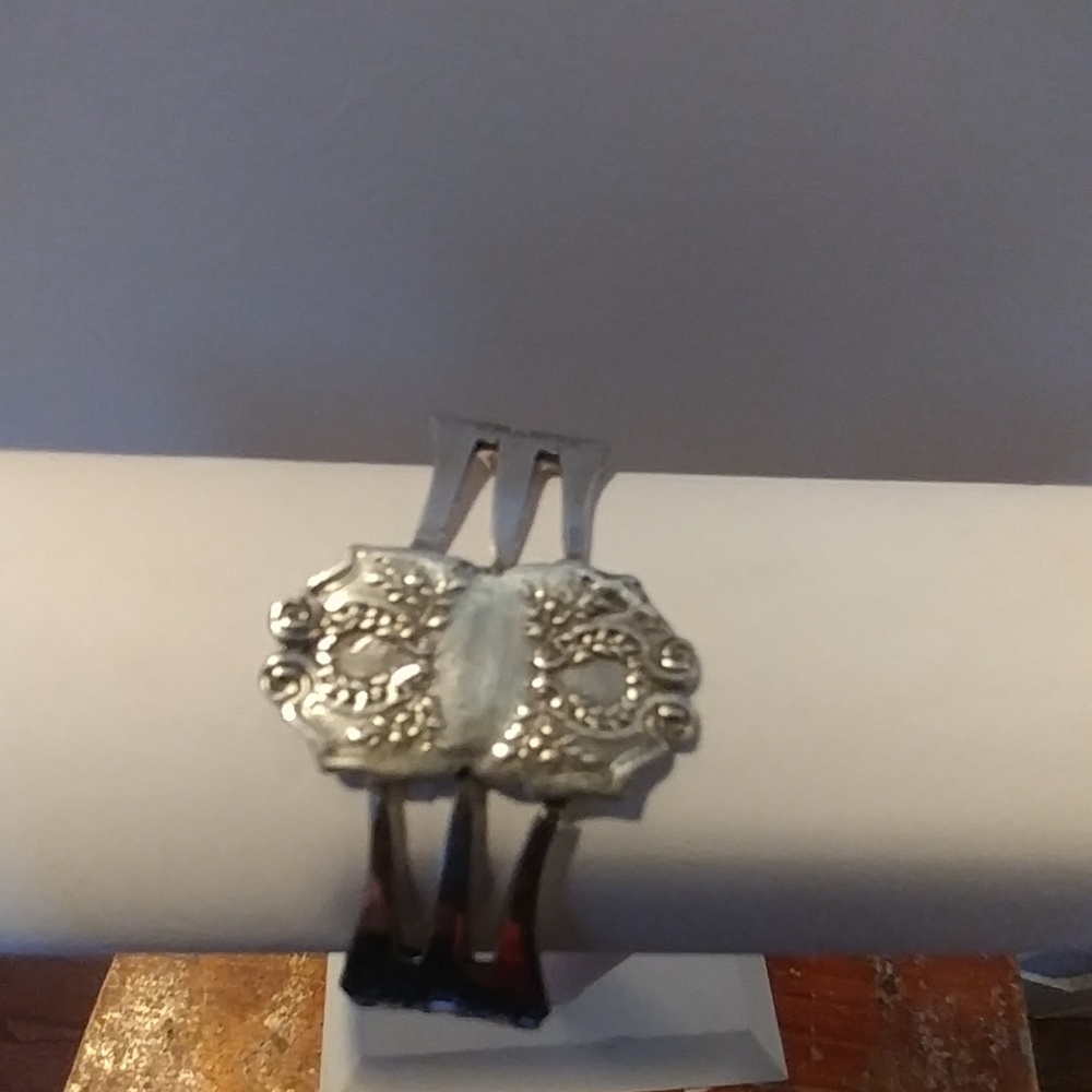 Fork cuff - Picture 2 of 2