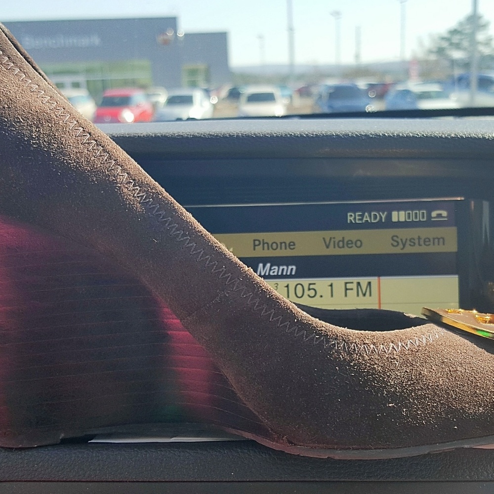 🚫SOLD🚫Tory Burch - Brown Suede Wedge Size 8 - Picture 6 of 7