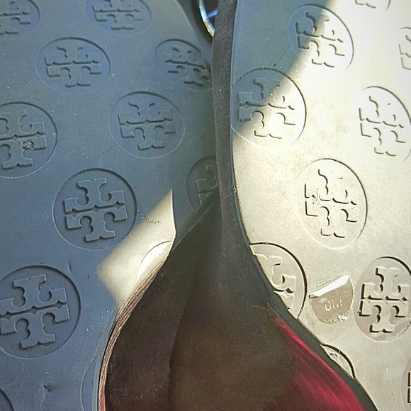 🚫SOLD🚫Tory Burch - Brown Suede Wedge Size 8 - Picture 3 of 7