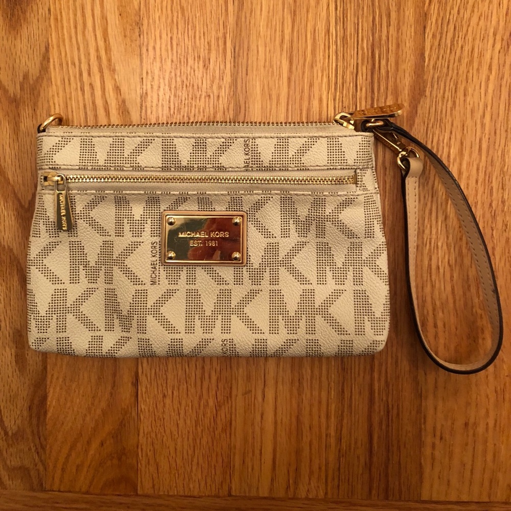 Michael Kors Wristlet
