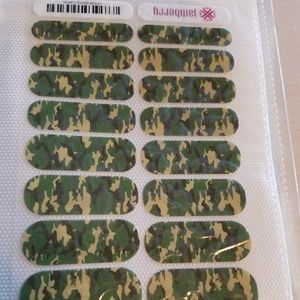 Camo jamberry