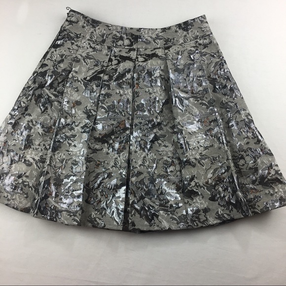 Forever 21 Metallic Silver Pleated Skirt Size XS - Picture 5 of 6