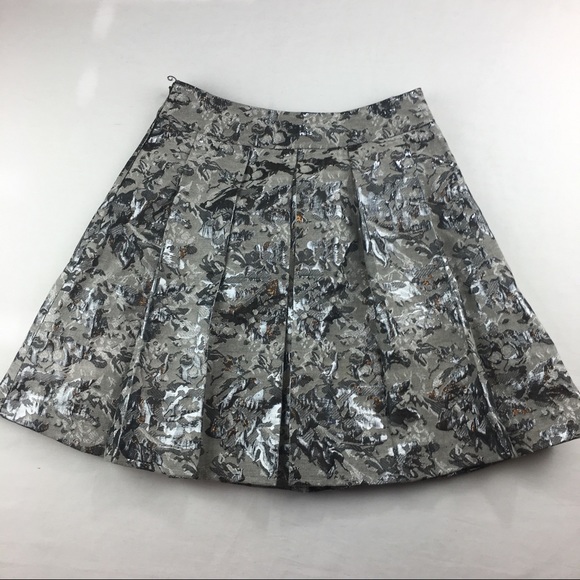 Forever 21 Metallic Silver Pleated Skirt Size XS - Picture 6 of 6