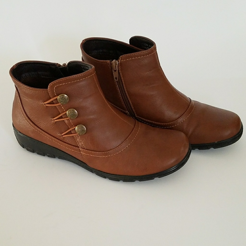Easy street Agatha ankle boots