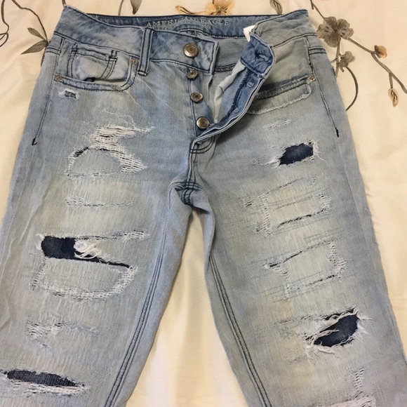 American Eagle High-waist Jeans . Style : TOMGIRL - Picture 4 of 8