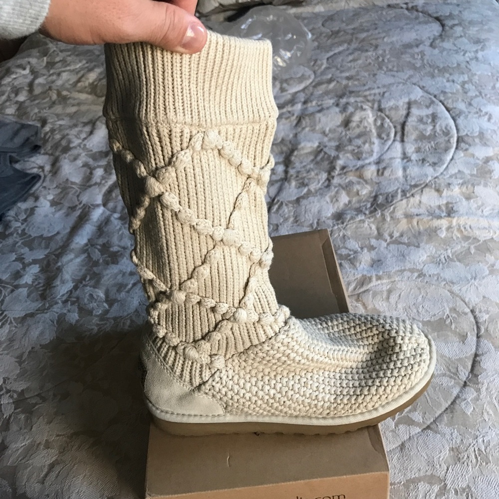 Women's Ivory Cardi-Knit Ugg Boots!!!
