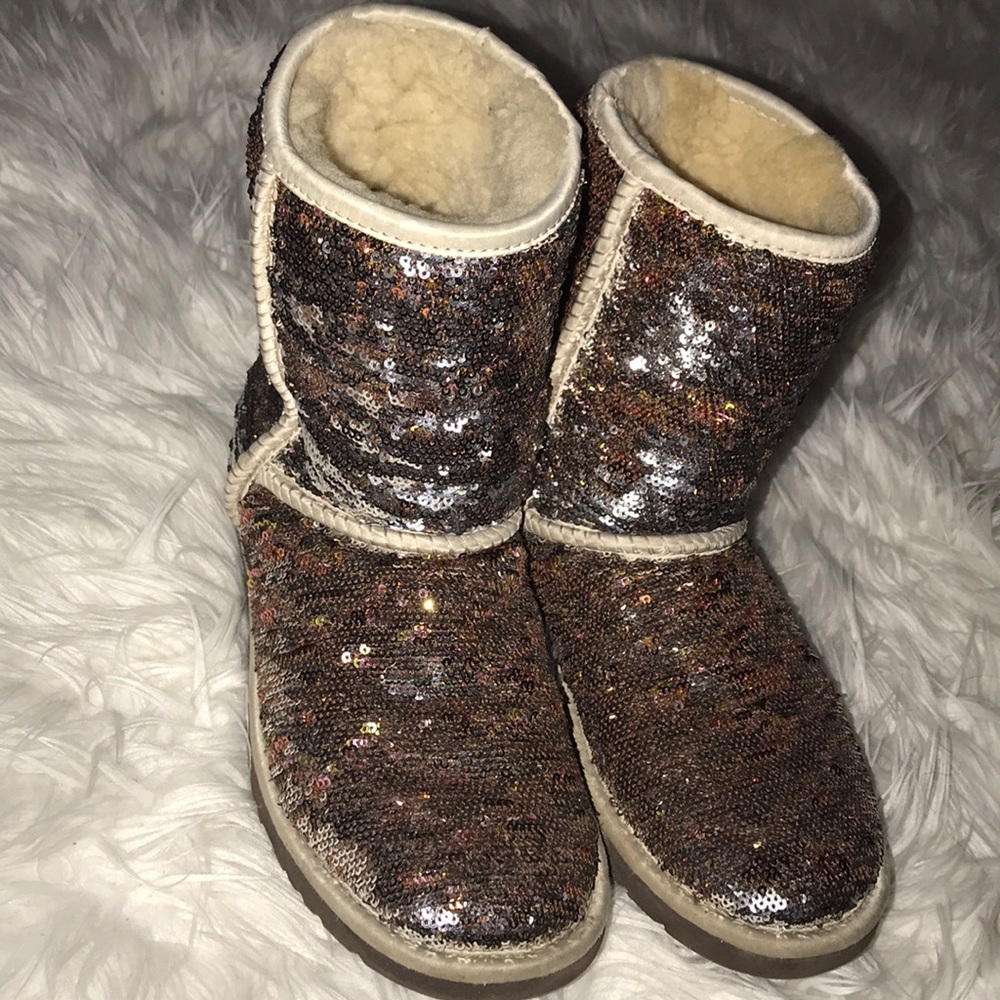 Shimmery Ugg boots (used)