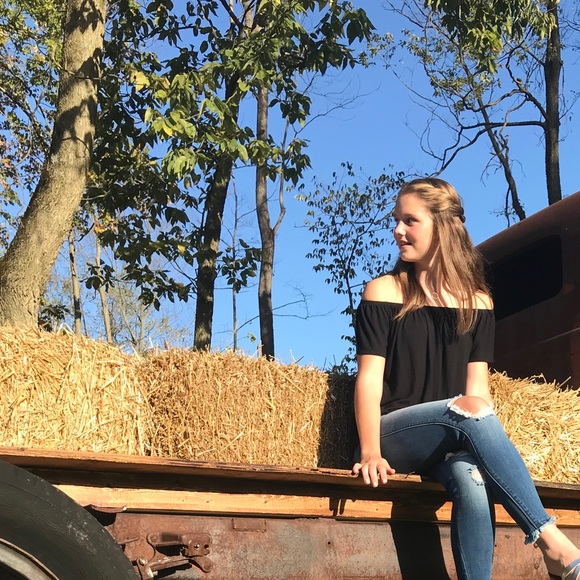 Meet your Posher, Corinne - Picture 4 of 8