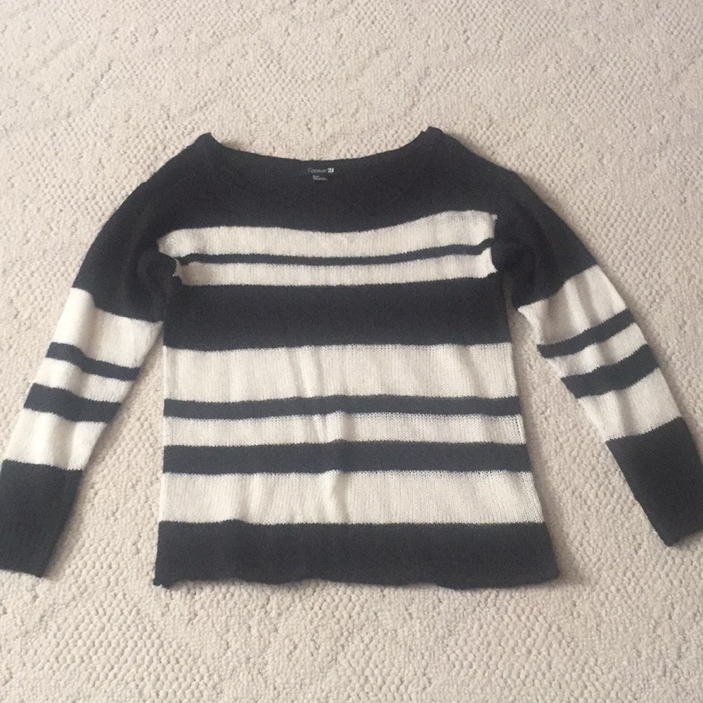 Black and white stripped knit sweater