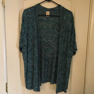 Crocheted short sleeve cardigan sweater