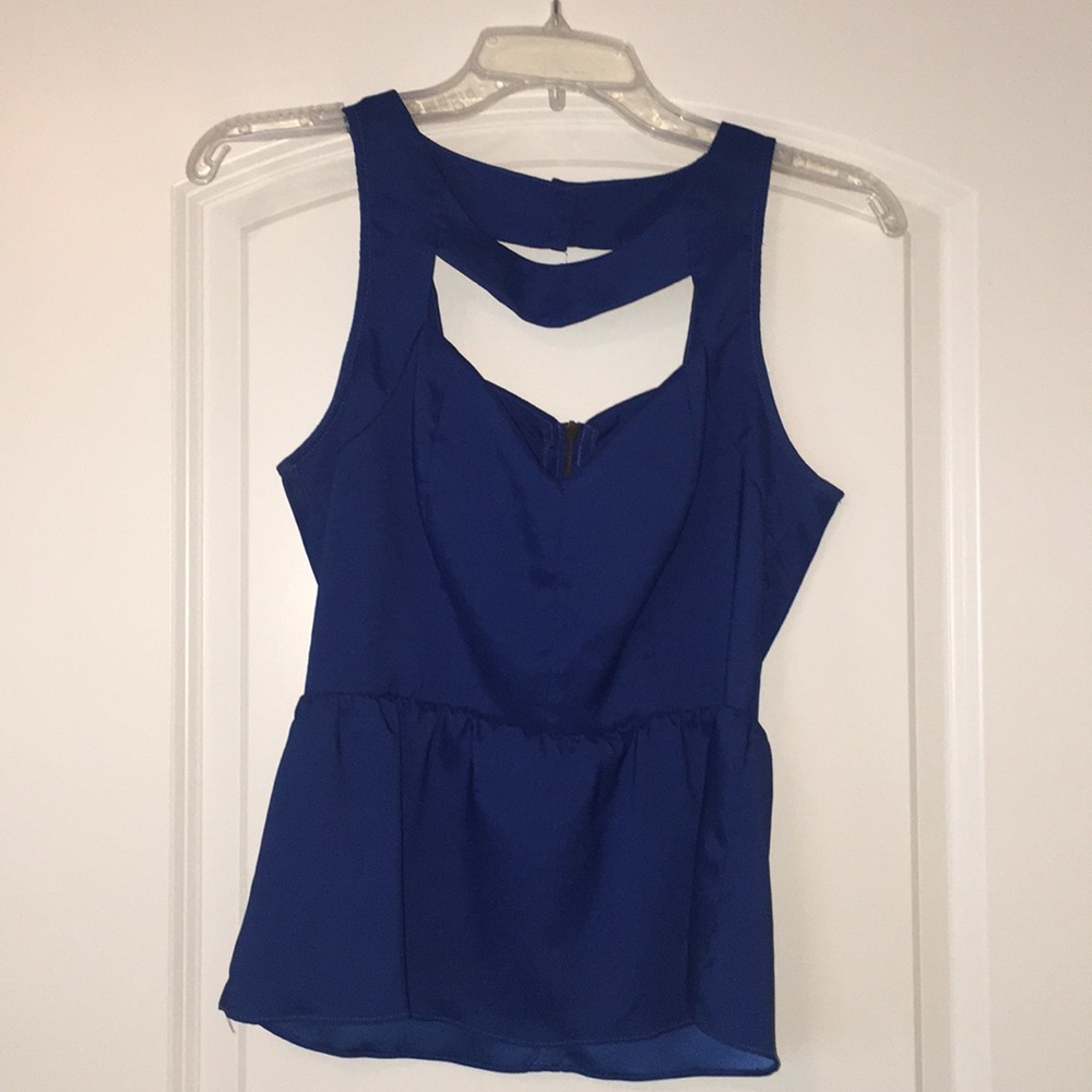Luna Cutout Top